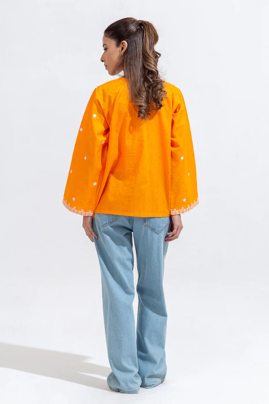 BEECHTREE EMBROIDERED JACQUARD TOP (Stitched)