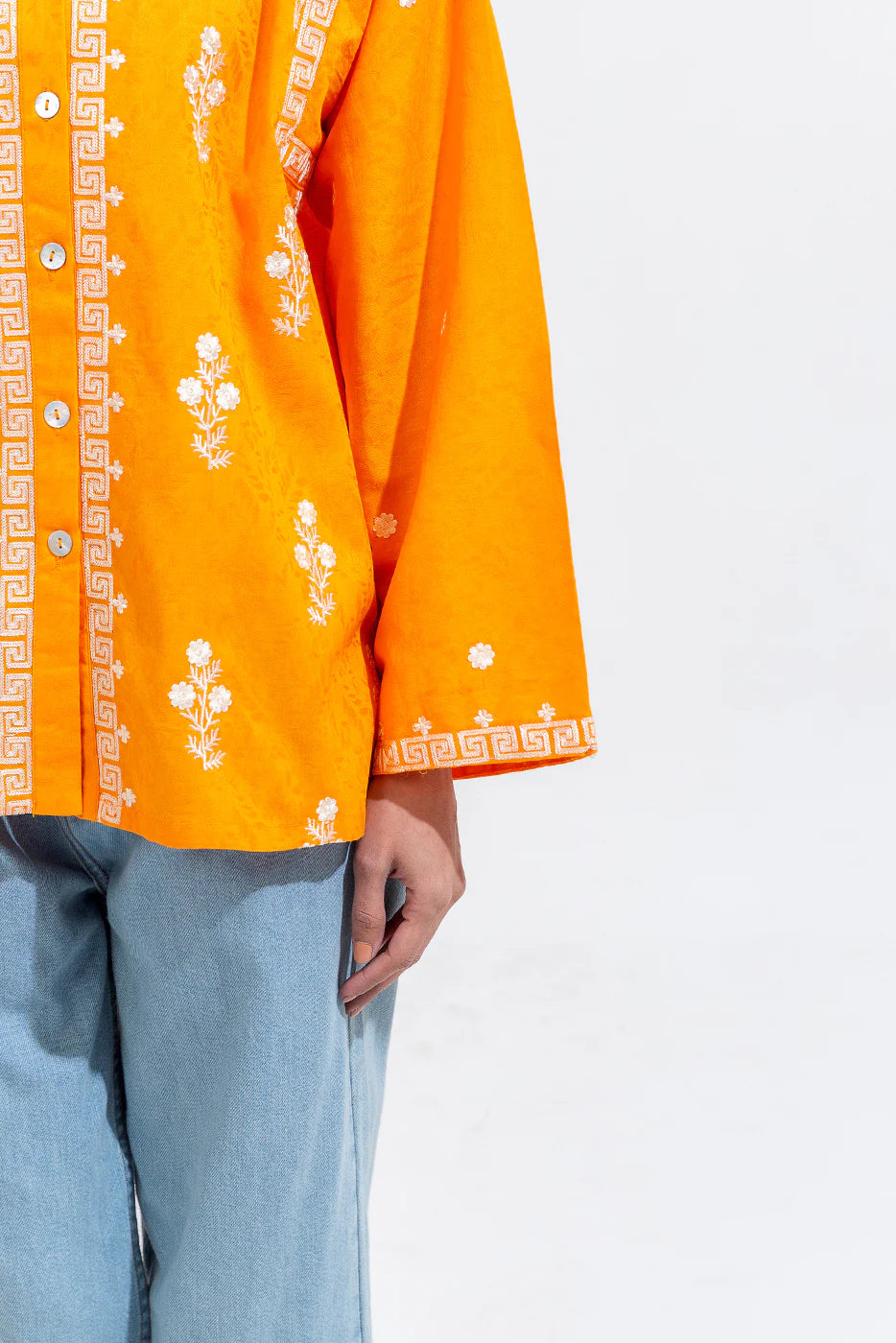 BEECHTREE EMBROIDERED JACQUARD TOP (Stitched)
