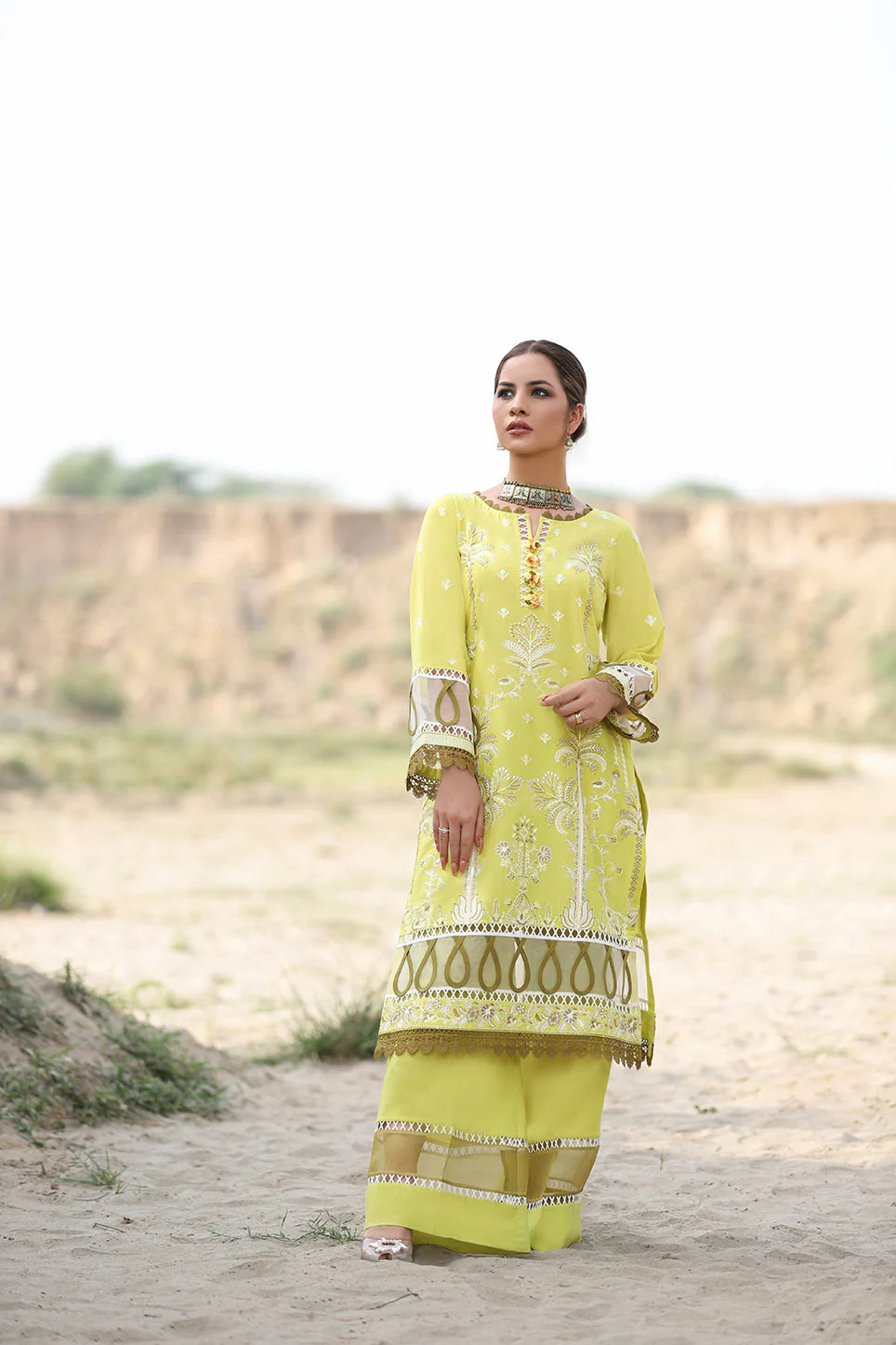 MAIRA ZUNNORAIN (BAZM) 3PCS EMB (Stitched)
