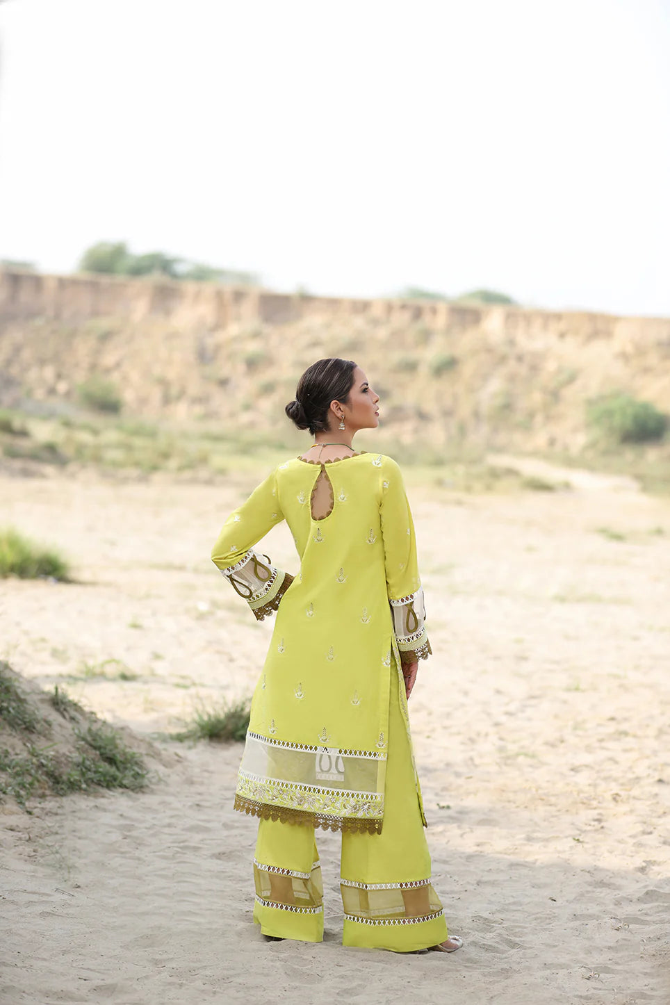 MAIRA ZUNNORAIN (BAZM) 3PCS EMB (Stitched)
